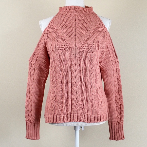 VENUS Sweaters - VENUS NWOT Mock Neck Cable Sweater Rose